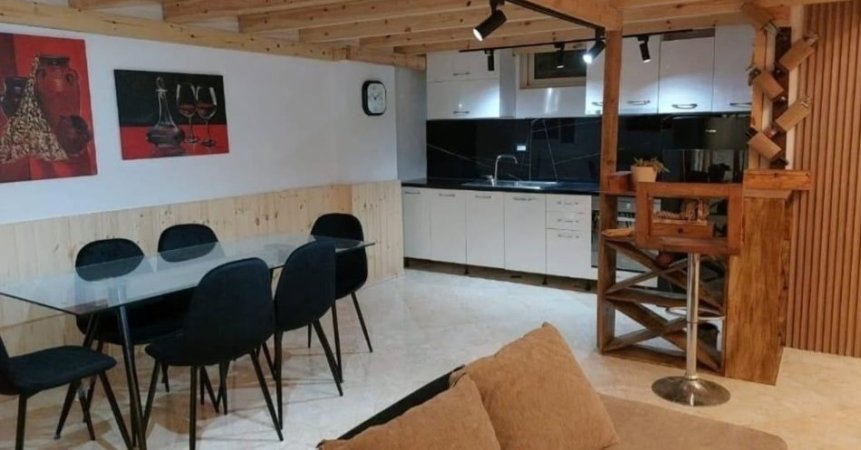 Tirane, jepet me qera apartament Kati 1, 53 m² 500 € (BILL KLINTON)