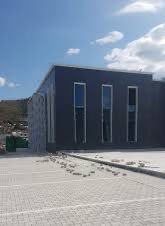 Tirane, ambjent biznesi Kati 0, 1.650 m² 4.000 € (Peze Helmes)