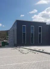 Tirane, ambjent biznesi Kati 0, 1.650 m² 4.000 € (Peze Helmes)