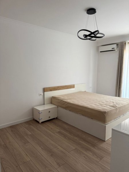Tirane, jepet me qera apartament 2+1+Ballkon Kati 3, 85 m² 800 € (Kodra e Diellit)