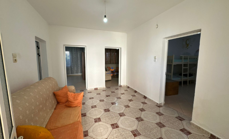 Tirane, jepet me qera shtepi 1 Katshe Kati 1, 120 m² 450 € (5 MAJI)