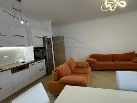 Tirane, shitet apartament 2+1 Kati 3, 107 m² 270.000 € 