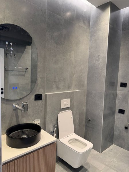 Tirane, jepet me qera apartament 1+1+Ballkon Kati 0, 65 m² 800 € (Kodra e Diellit)