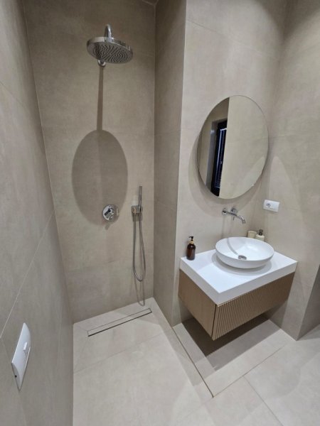 Tirane, shitet apartament 1+1+Ballkon Kati 4, 70 m² 220.000 € (Tirana Garden Building)