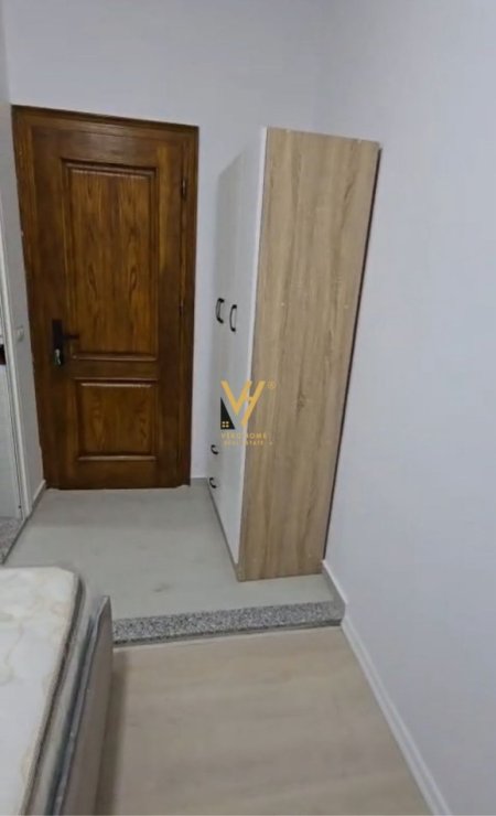 Tirane, jepet me qera garsonier Kati 2, 30 m² 400 € (ISH EKSPOZITA)