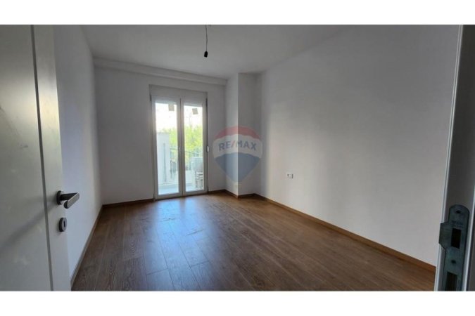 Tirane, shitet apartament 2+1 Kati 1, 128 m² 385.000 € (Rruga Faik Konica (ID: 530391004-339)