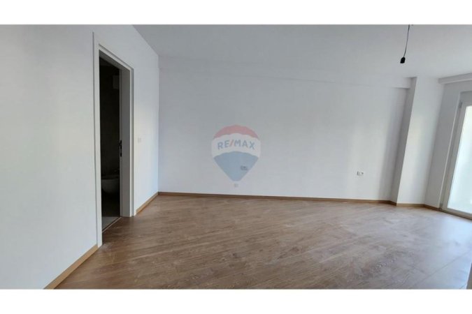 Tirane, shitet apartament 2+1 Kati 1, 128 m² 385.000 € (Rruga Faik Konica (ID: 530391004-339)