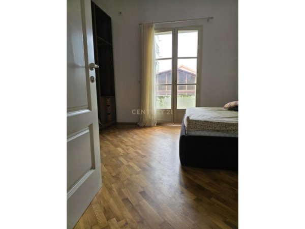 Durres, shes apartament duplex 2 Katshe , 183 m² 330.000 € 