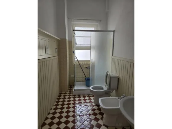 Durres, shes apartament duplex 2 Katshe , 183 m² 330.000 € 