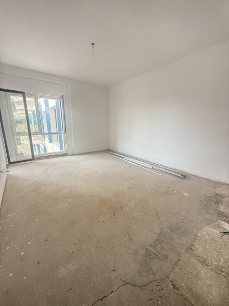 Tirane, jepet me qera zyre Kati 7, 60 m² 500 € 