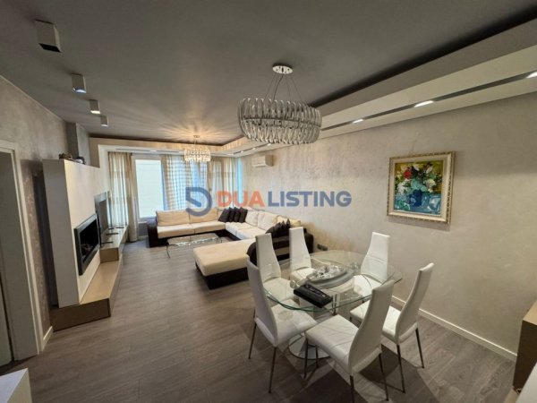 Tirane, jepet me qera apartament 2+1 Kati 5, 110 m² 1.500 € (Blloku)