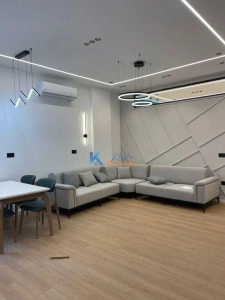 Tirane, jap me qera apartament 2+1 Kati 0, 85 m² 900 € (Kodra e Diellit)