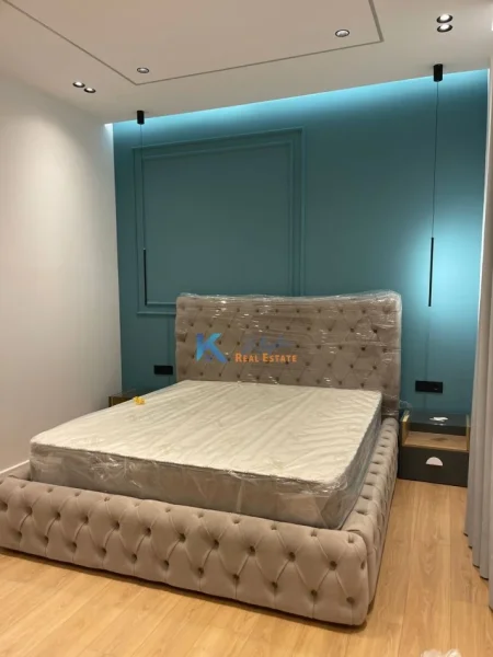 Tirane, jap me qera apartament 2+1 Kati 0, 85 m² 900 € (Kodra e Diellit)