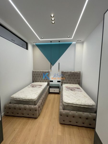 Tirane, jap me qera apartament 2+1 Kati 0, 85 m² 900 € (Kodra e Diellit)