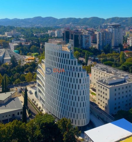 Tirane, jepet me qera zyre Kati 5, 496 m² 17.500 € (Qender)