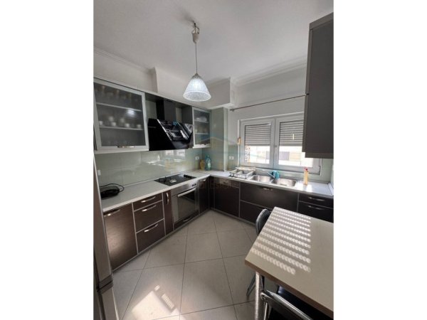 Tirane, jepet me qera apartament 2+1 Kati 6, 112 m² 700 € (Astir , Prane Bar Oslo)