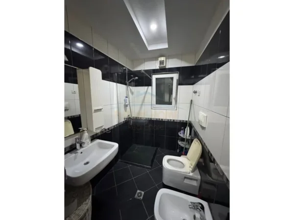 Tirane, jepet me qera apartament 2+1 Kati 6, 112 m² 700 € (Astir , Prane Bar Oslo)