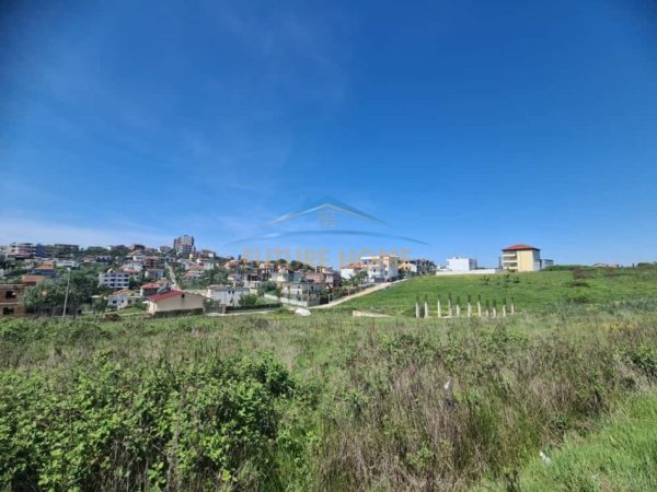 Tirane, shitet toke , 500 m² 100.000 € (Farke , Prane Aba Residence)