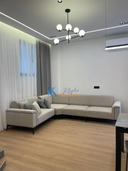 Tirane, jap me qera apartament 1+1 Kati 0, 70 m² 800 € (Kodra e Diellit, afer rezidences Kodra e Diellit 1)
