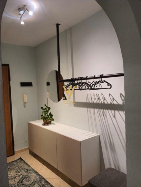 Tirane, jepet me qera apartament 1+1+Ballkon Kati 6, 91 m² 600 € (QYTET STUDENTI)