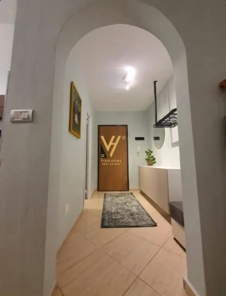 Tirane, jepet me qera apartament 1+1+Ballkon Kati 6, 91 m² 600 € (QYTET STUDENTI)