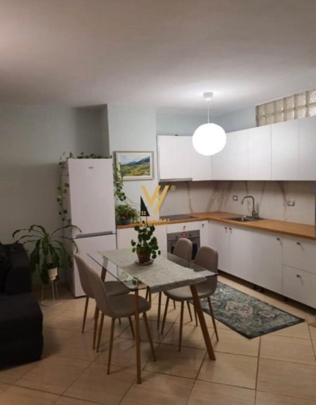 Tirane, jepet me qera apartament 1+1+Ballkon Kati 6, 91 m² 600 € (QYTET STUDENTI)