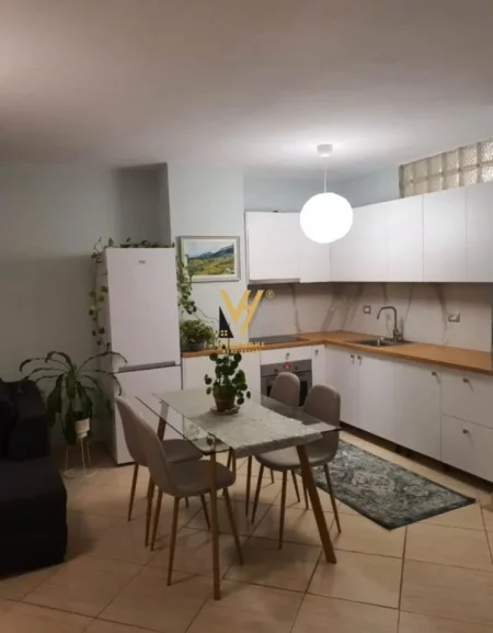 Tirane, jepet me qera apartament 1+1+Ballkon Kati 6, 91 m² 600 € (QYTET STUDENTI)