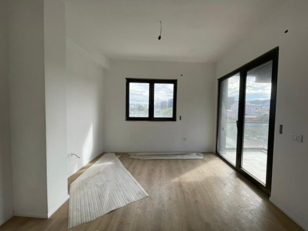 Tirane, shitet apartament 2+1 Kati 4, 111 m² 188.700 € (Oasis Residence ne Astir.)