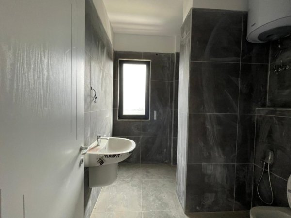 Tirane, shitet apartament 2+1 Kati 4, 111 m² 188.700 € (Oasis Residence ne Astir.)