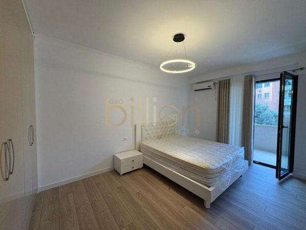 Tirane, jap me qera 2+1+Ballkon Kati 2, 95 m² 900 € (Rezidenca Kodra e Diellit)