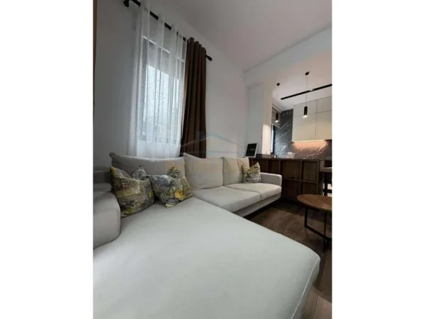 Tirane, jepet me qera apartament 2+1+Aneks+Ballkon Kati 1, 82 m² 750 € (REZIDENCA KODRA E DIELLIT II)