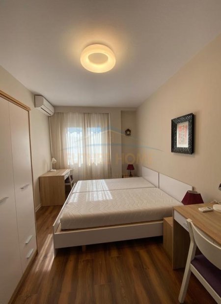 Tirane, jepet me qera apartament 2+1 Kati 4, 102 m² 1.300 € (Rruga Mine Peza)