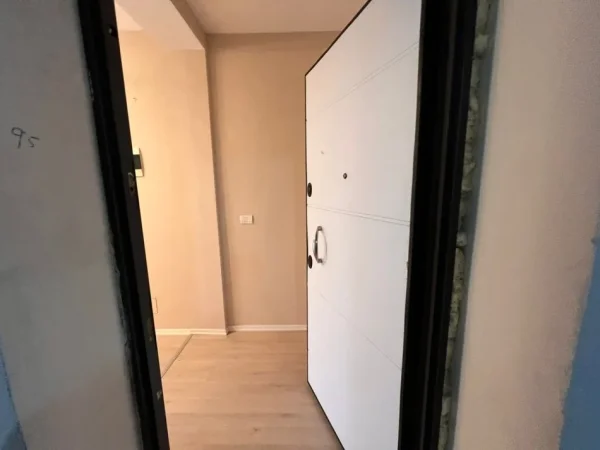 Tirane, shitet apartament 3+1 Kati 2, 100 m² 160.000 € (Selite)