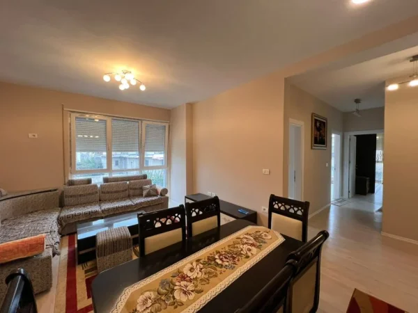 Tirane, shitet apartament 3+1 Kati 2, 100 m² 160.000 € (Selite)