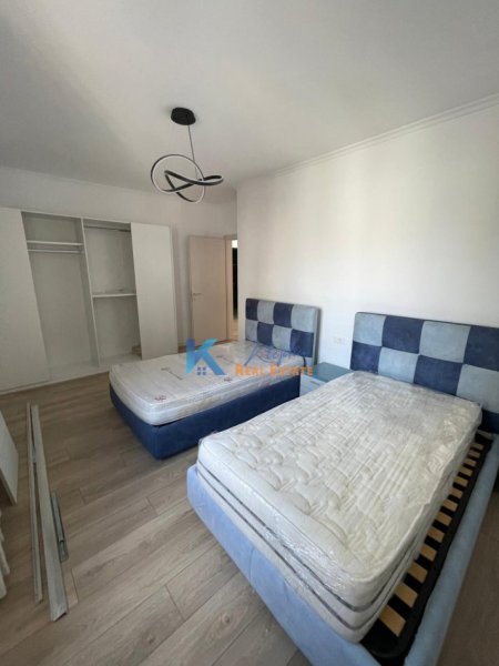 Tirane, jap me qera apartament 2+1+Ballkon Kati 2, 85 m² 800 € (Kodra e Diellit)