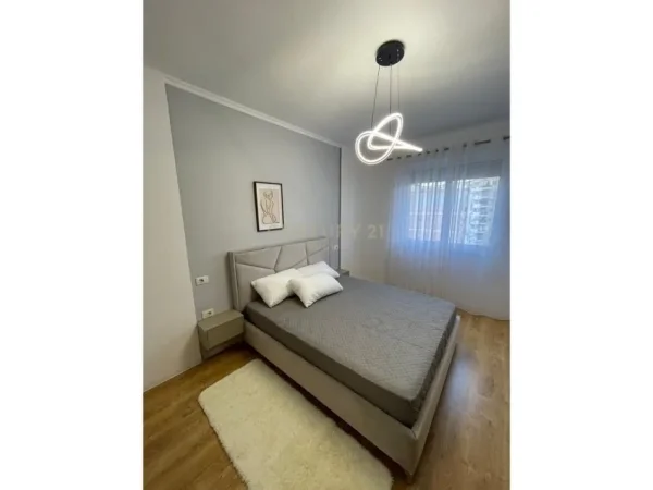Tirane, shitet apartament 1+1+Aneks+Ballkon Kati 8, 63 m² 109.000 € 