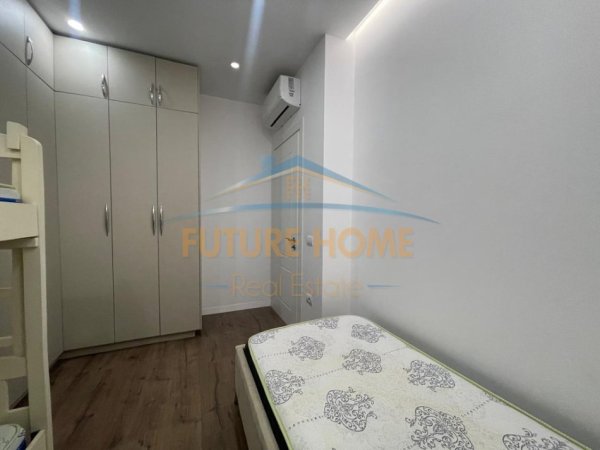 Tirane, shitet apartament 2+1+Ballkon Kati 7, 101 m² 200.000 € (Kinostudio)