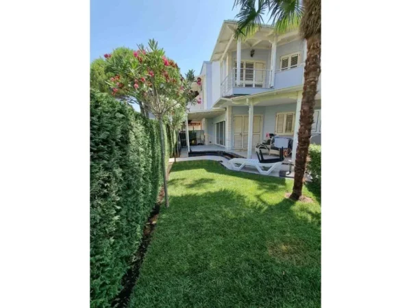 Gjiri Lalezit | Hamallaj, shitet apartament duplex 3+1+Aneks Kati 0, 150 m² 380.000 € 