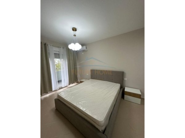 Tirane, jepet me qera apartament 2+1+Ballkon Kati 3, 100 m² 800 € (Kompleksi Magnet)
