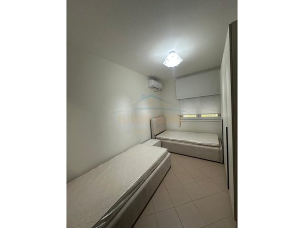 Tirane, jepet me qera apartament 2+1+Ballkon Kati 3, 100 m² 800 € (Kompleksi Magnet)