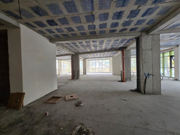 Tirane, shitet ambjent biznesi Kati 1, 497 m² 1.150.000 € 