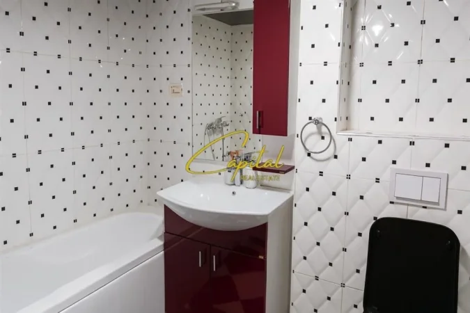 Tirane, jepet me qera apartament 2+1 Kati 2, 75 m² 600 € (QENDER)