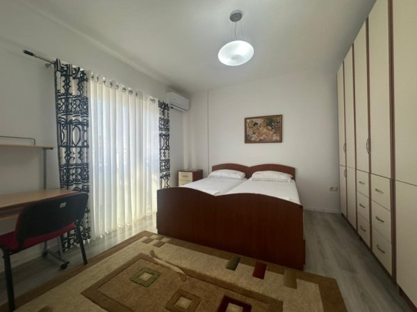 Tirane, jepet me qera apartament 2+1 , 95 m² 700 € (Rruga Dritan Hoxha)