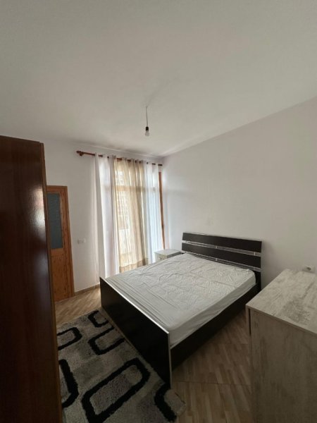 jepet me qera 1+1+Ballkon