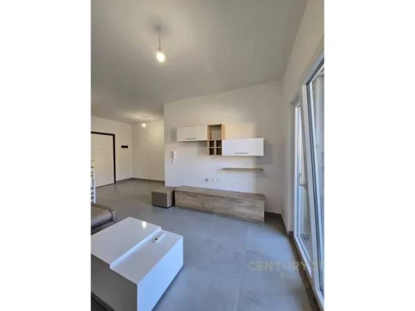 Durres, shitet apartament 1+1 Kati 1, 131.320 €