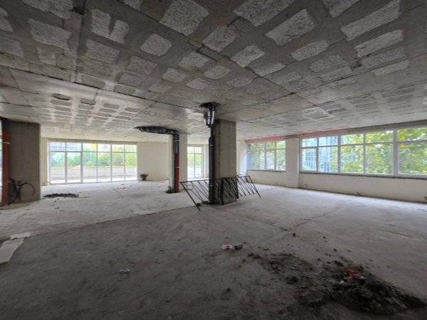 Tirane, shitet ambjent biznesi Kati 2, 497 m² 1.100.000 € (Kompleksi E-88)