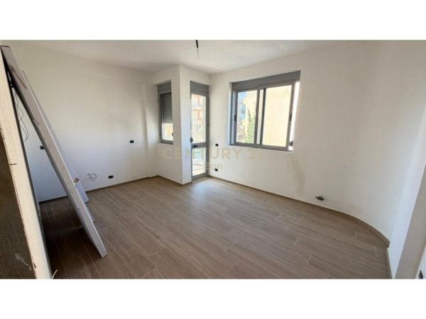 Durres, shitet apartament 1+1 Kati 4, 60 m² 73.000 € (Golem)