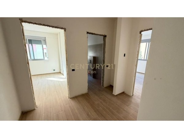 Durres, shitet apartament 1+1 Kati 4, 60 m² 73.000 € (Golem)