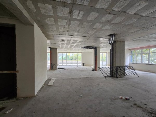 Tirane, shitet ambjent biznesi Kati 2, 497 m² 1.100.000 € 