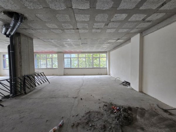 Tirane, shitet ambjent biznesi Kati 2, 497 m² 1.100.000 € 